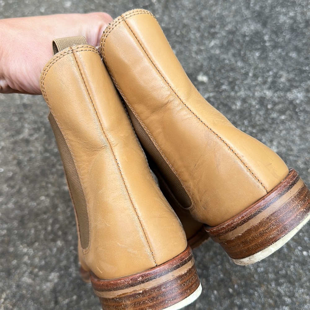 Everlane Chelsea Boot - Picture 8 of 8